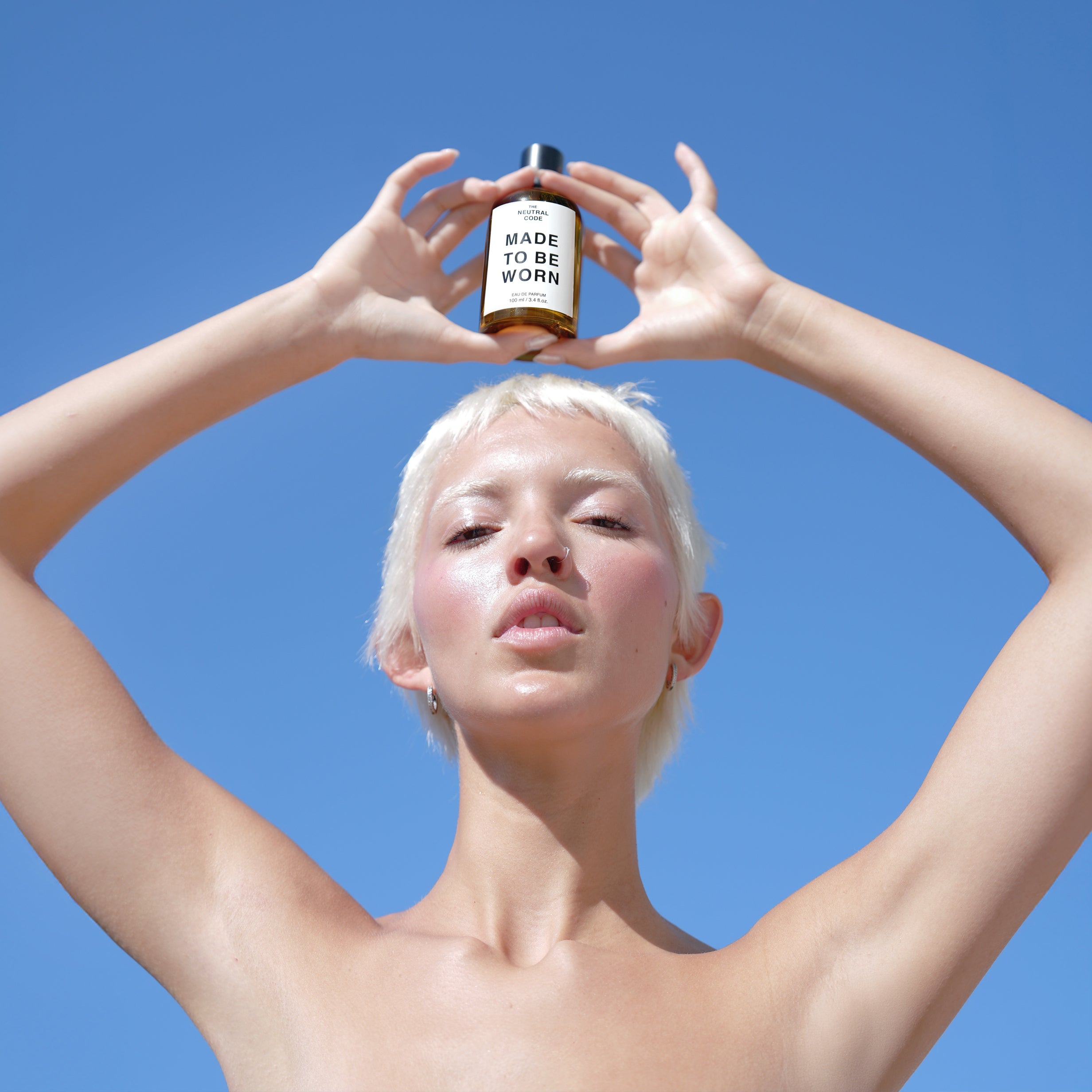 MADE TO BE WORN  —                    Eau de Parfum